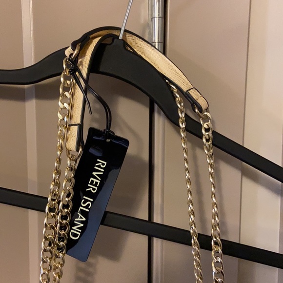 River Island handbag with gold hardware - Picture 4 of 17